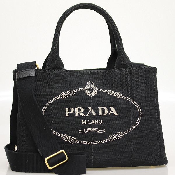 サイズを教えて下さいPRADA カナパ Ｍサイズ