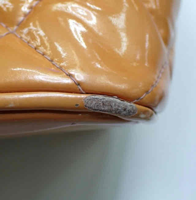 シャネルバッグ 角スレ
