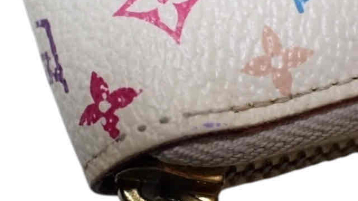 ヴィトン財布やや傷汚れあり。 財布] ヴィトンのジッパー長財布に汚れが目立ってきましたので綺麗にし